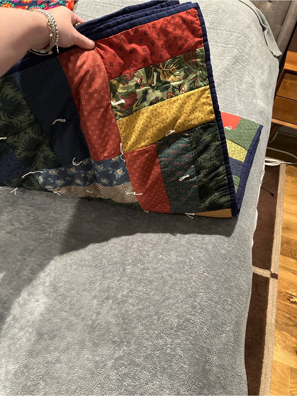 Handmade Amish Patchwork Quilt - Multicolor - Picture 7 of 7